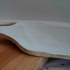Planche apéritive en grès fait main en France. Eclore Provence Ceramics Studio